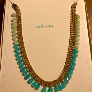 Stella & Dot “Contessa” Statement Necklace